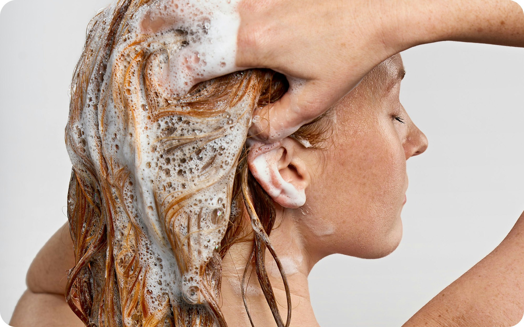 model washing hair